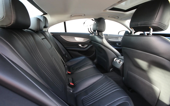 Mercedes-Benz CLS cena 185000 przebieg: 116000, rok produkcji 2019 z Ustrzyki Dolne małe 254